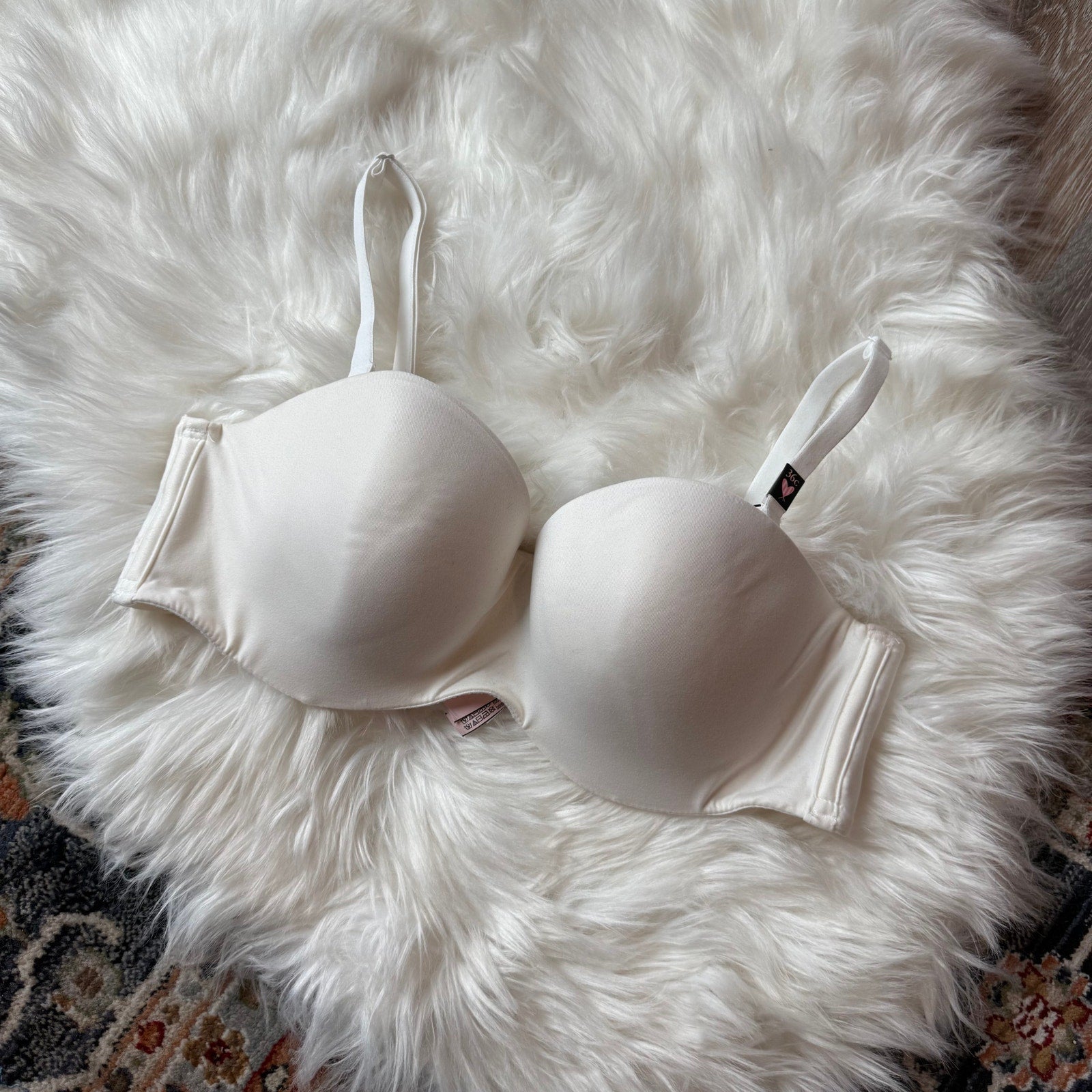 Victoria's Secret White Convertible Bra - Size 36C, New with Tags