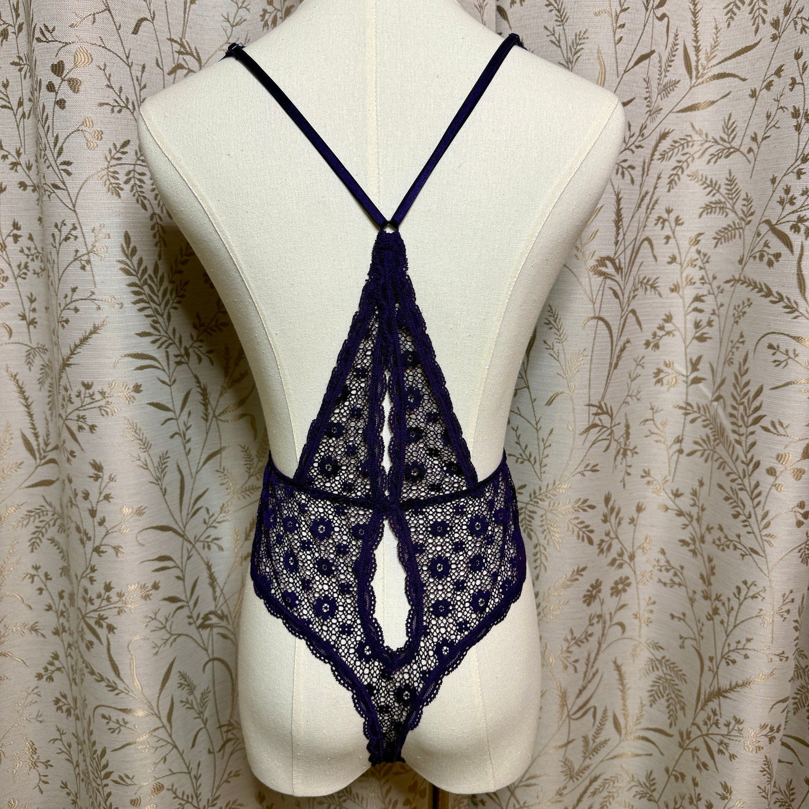Victoria's Secret Purple Lace Halter Teddy Bodysuit L Plunge Romantic Whimsigoth