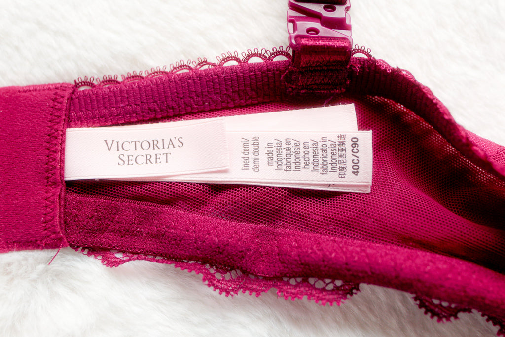 Victoria's Secret Lined Demi Underwire T-shirt Bra Purple Dot 40C NEW