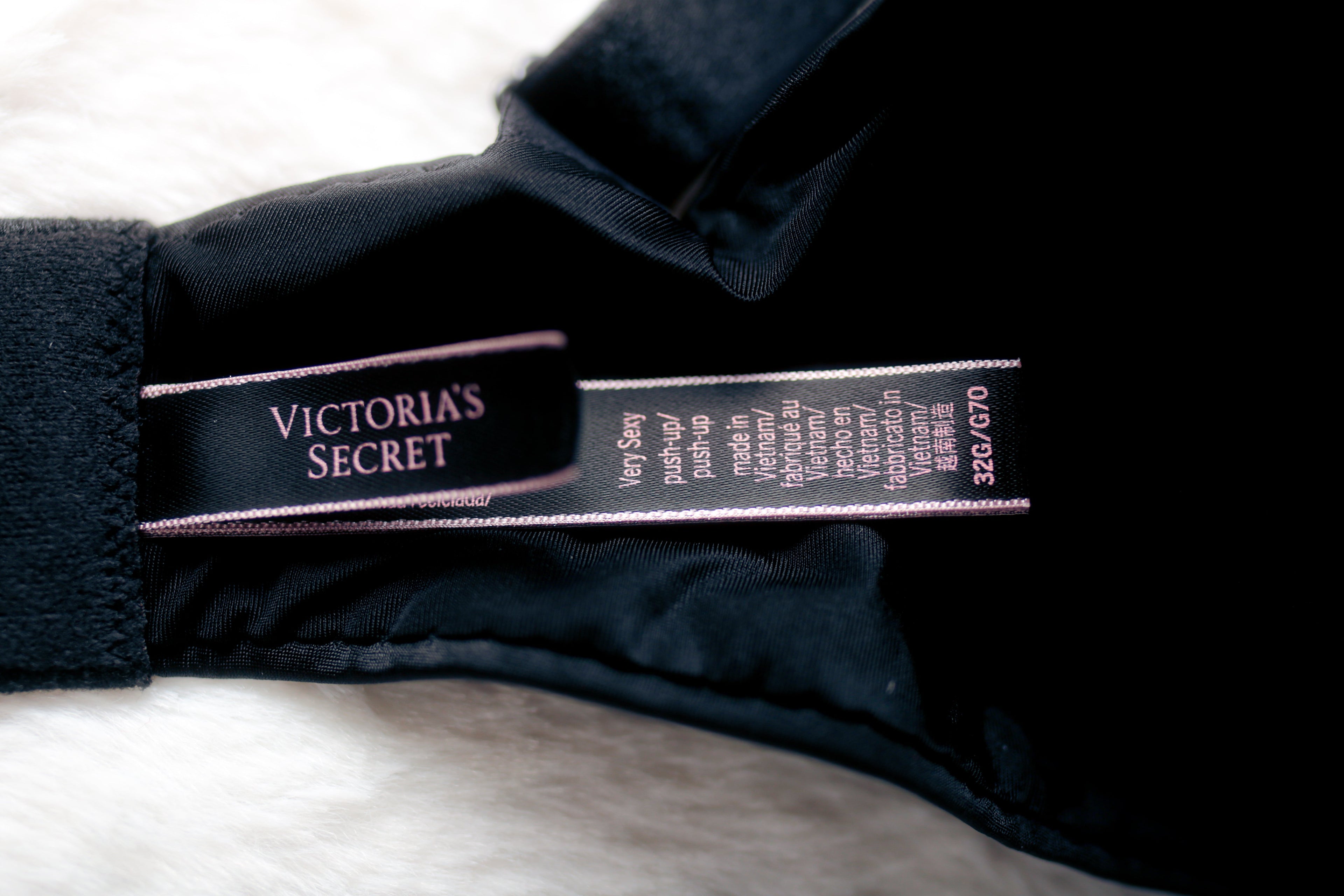 Victoria's Secret Very Sexy Shine Strap Push Up Padded Bra Black 32G