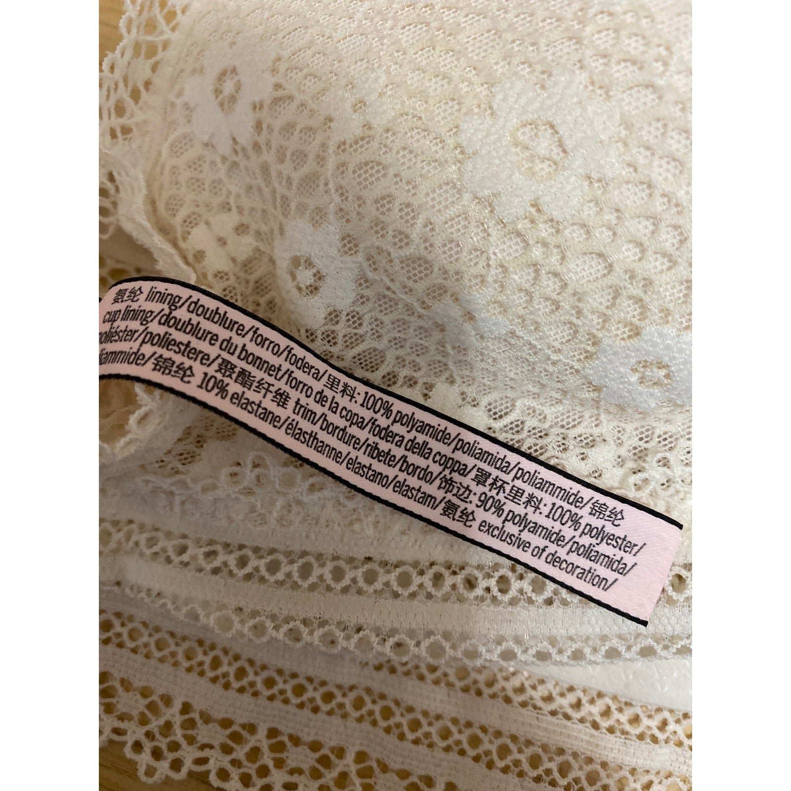 Victoria's Secret Women's Cream Floral Lace Racerback Wireless Bralette Bra S