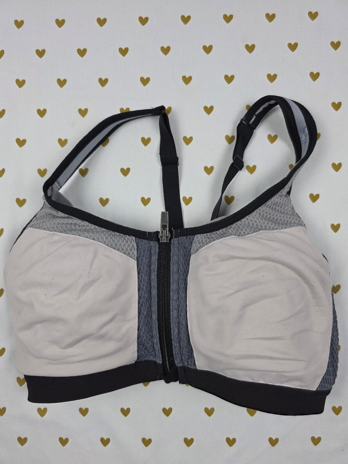 Victorias Secret Front Close Knockout Supportive Sports Bra 32DD Exercise