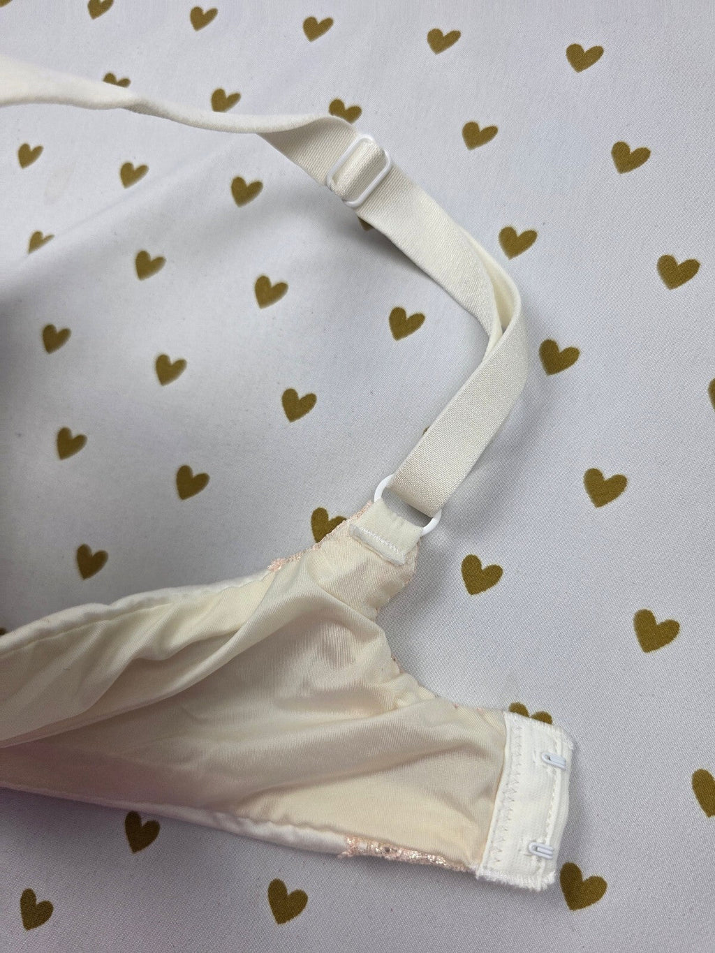 Victorias Secret FABULOUS Plunge Bra 36DD White Satin