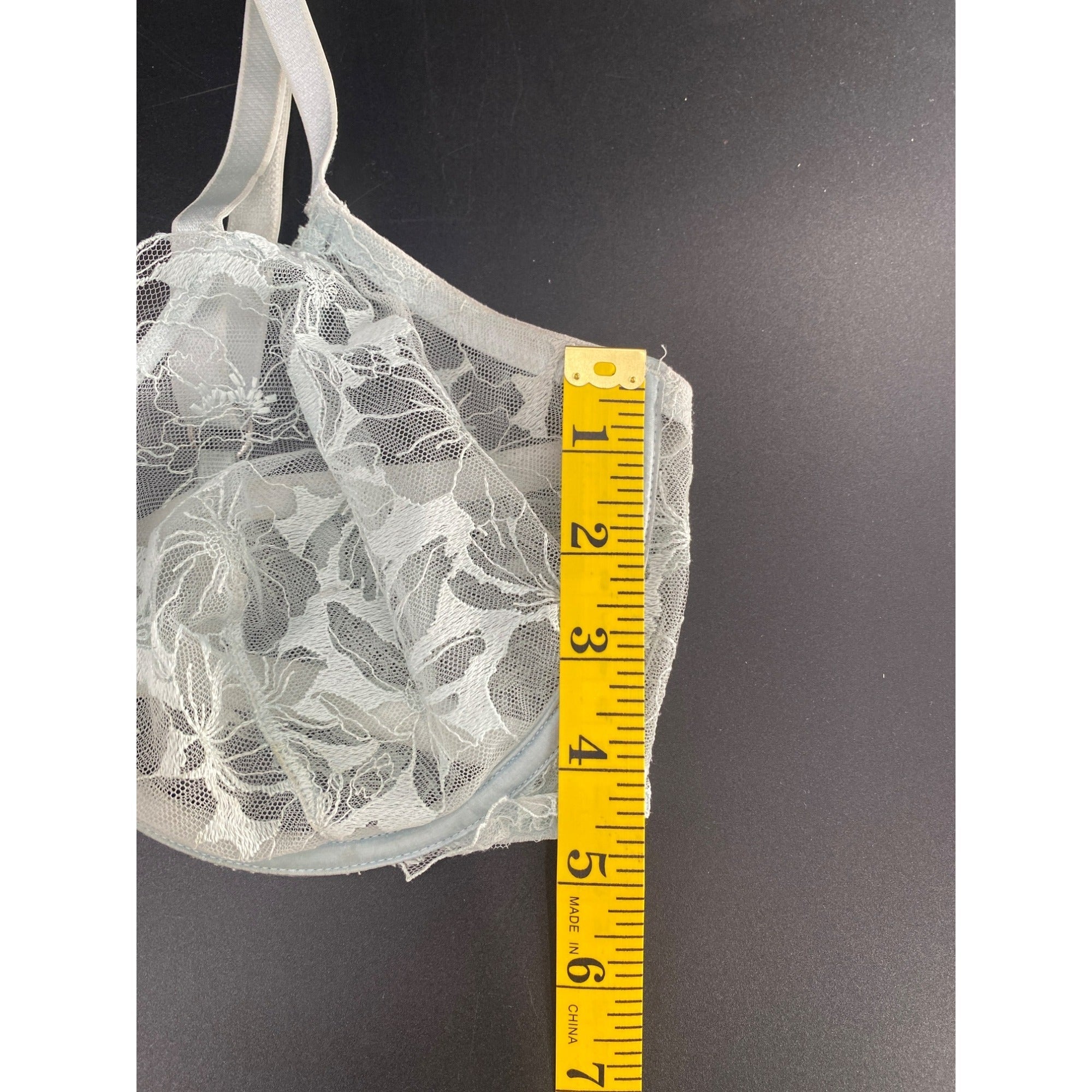 Women’s Victoria Secret Lace Bra